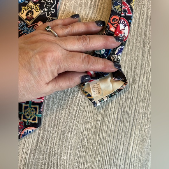 Vintage Mens MLB Logo 1994 Baseball Surrey Neck Tie Made In USA excellent shape. - Picture 6 of 7